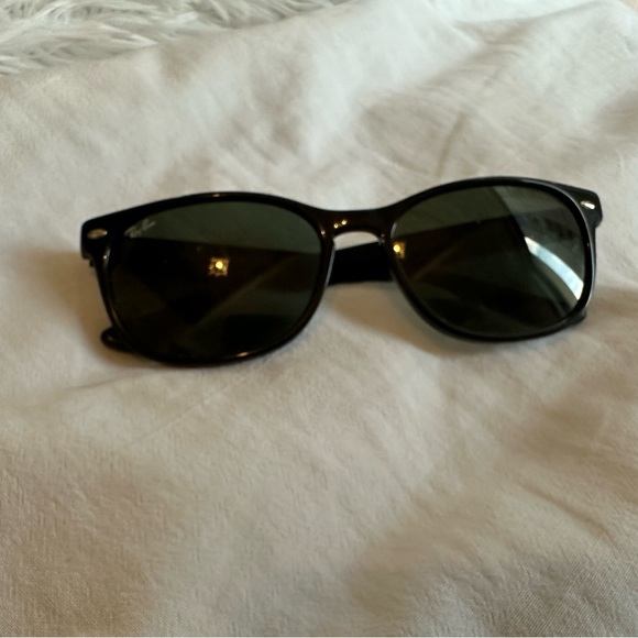 Ray-Ban Original Wayfarers - Picture 1 of 2